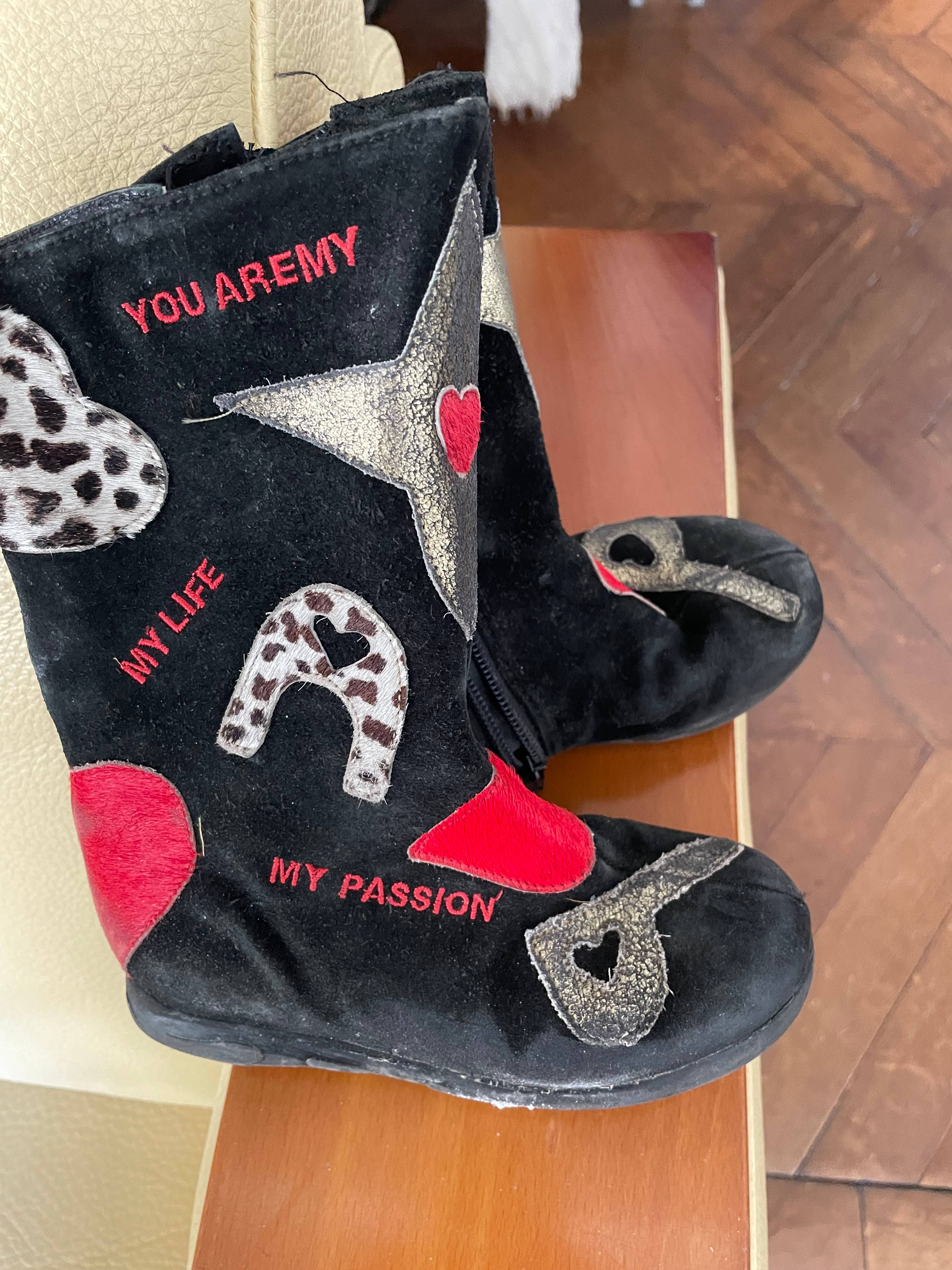 Vends bottes Taille 28 . My Passion