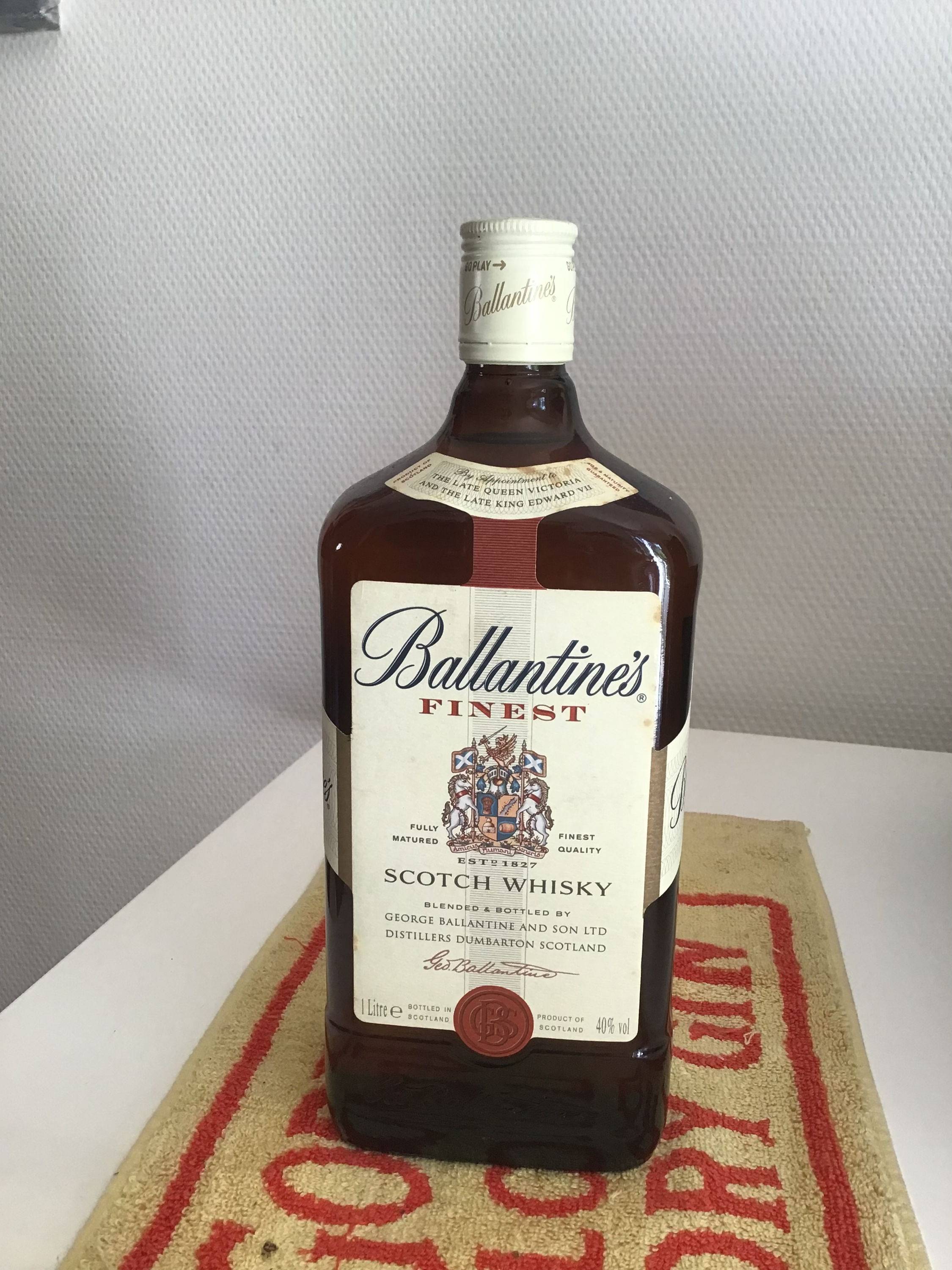 Vends bouteille de WHISKY BALLANTINES 1 Litre