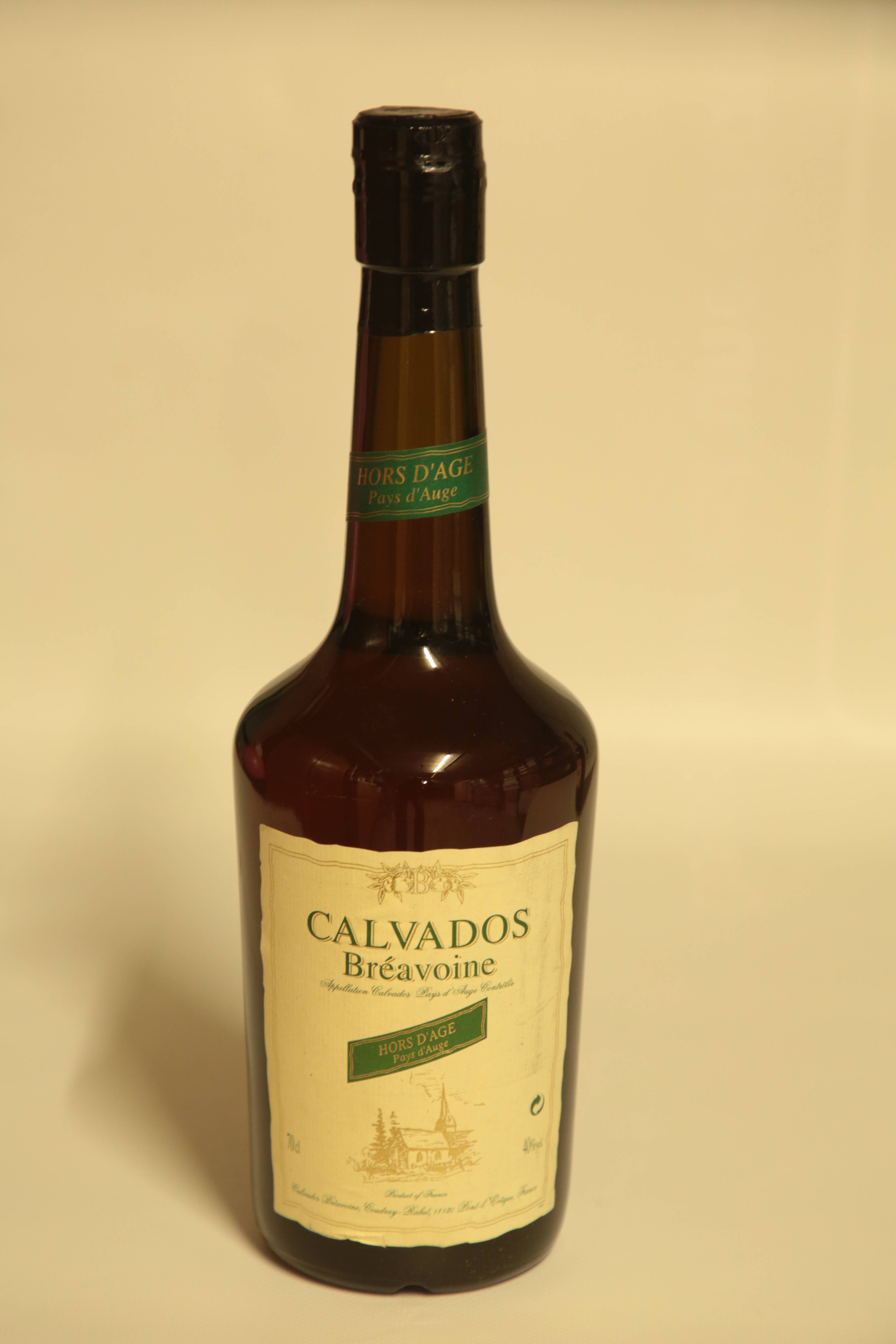 Vends bouteilles de Calvados entre 15 et 25 ans sur Gens de Confiance