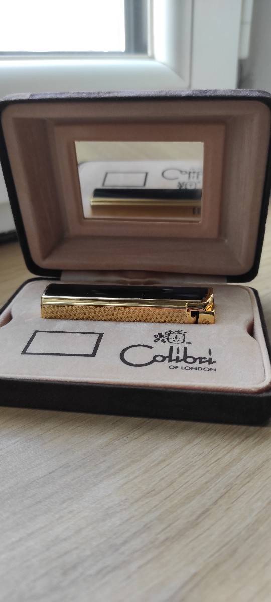 Vends briquet colibri