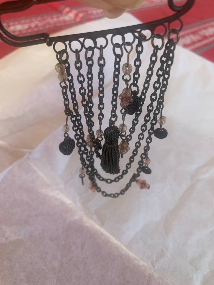 Vends broche fantaisie