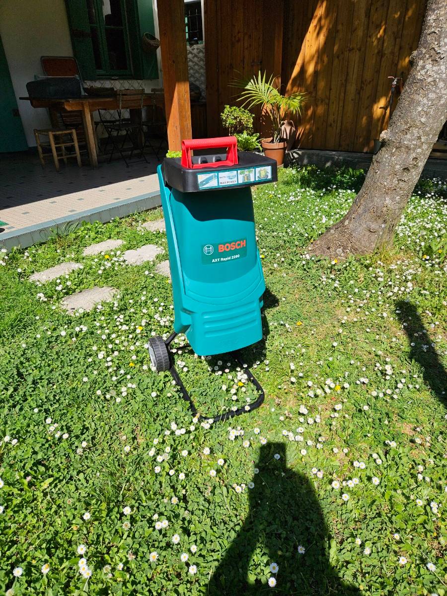 Vends Broyeur Bosch AXT Rapid 2200