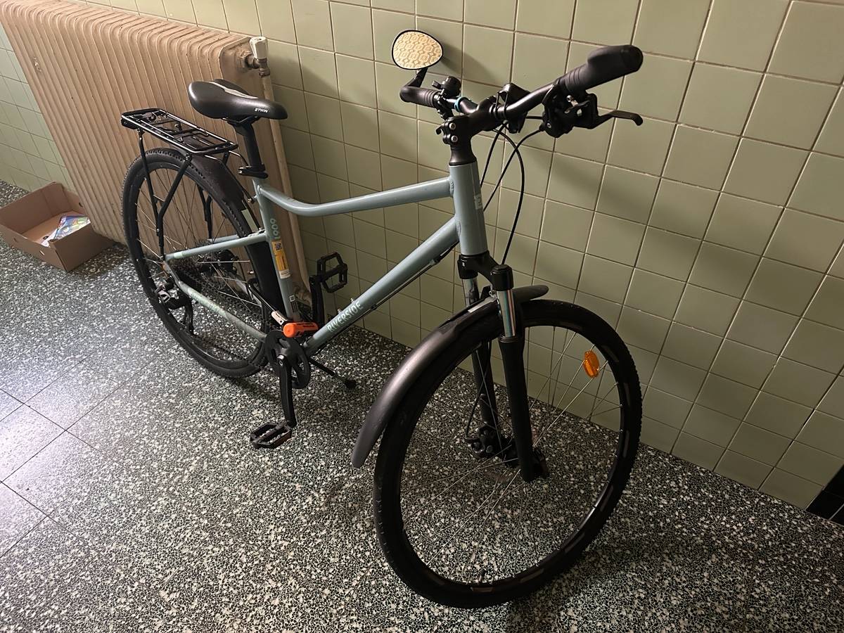 Vends vélo BTwin Riverside 500 comme neuf
