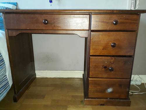 Vends bureau enfant