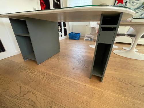 Vends bureau en medium et verre