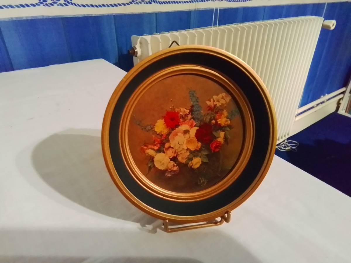 Vends joli cadre médaillon au motif bouquet de fleurs PRIX en baisse