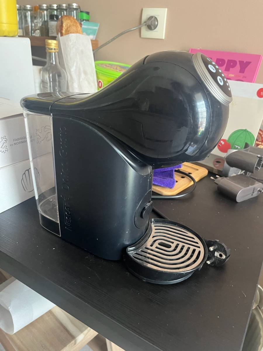 Vends Cafetière Nescafé Dolce Gusto