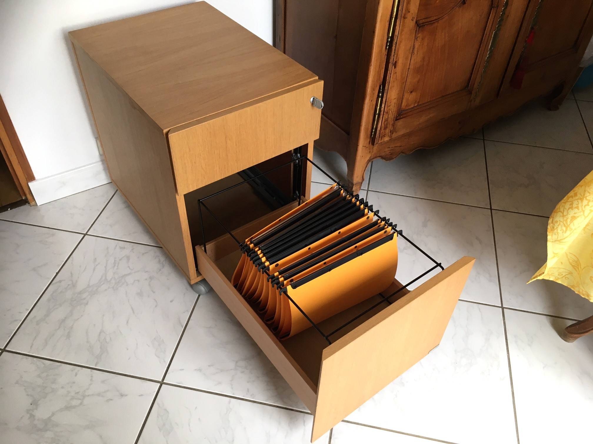 Vends caisson pour classeurs verticaux