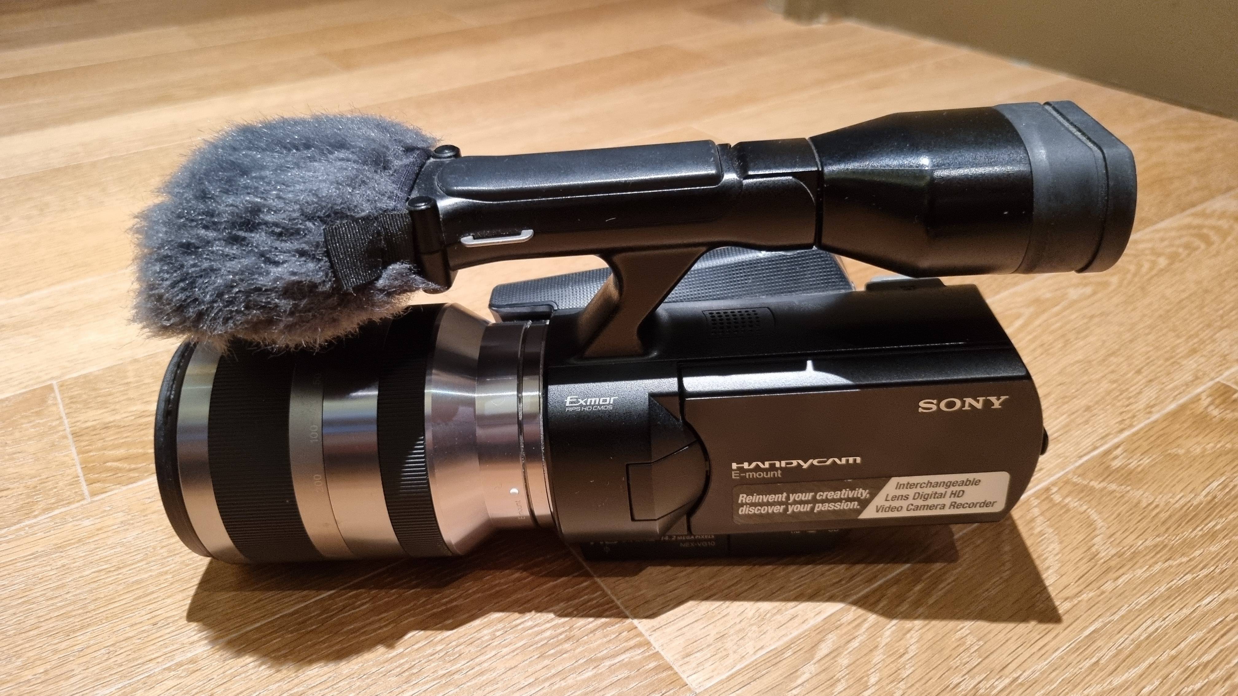 Vends Caméra Sony Handycam EMount NEXVG10E avec tous ses accessoires