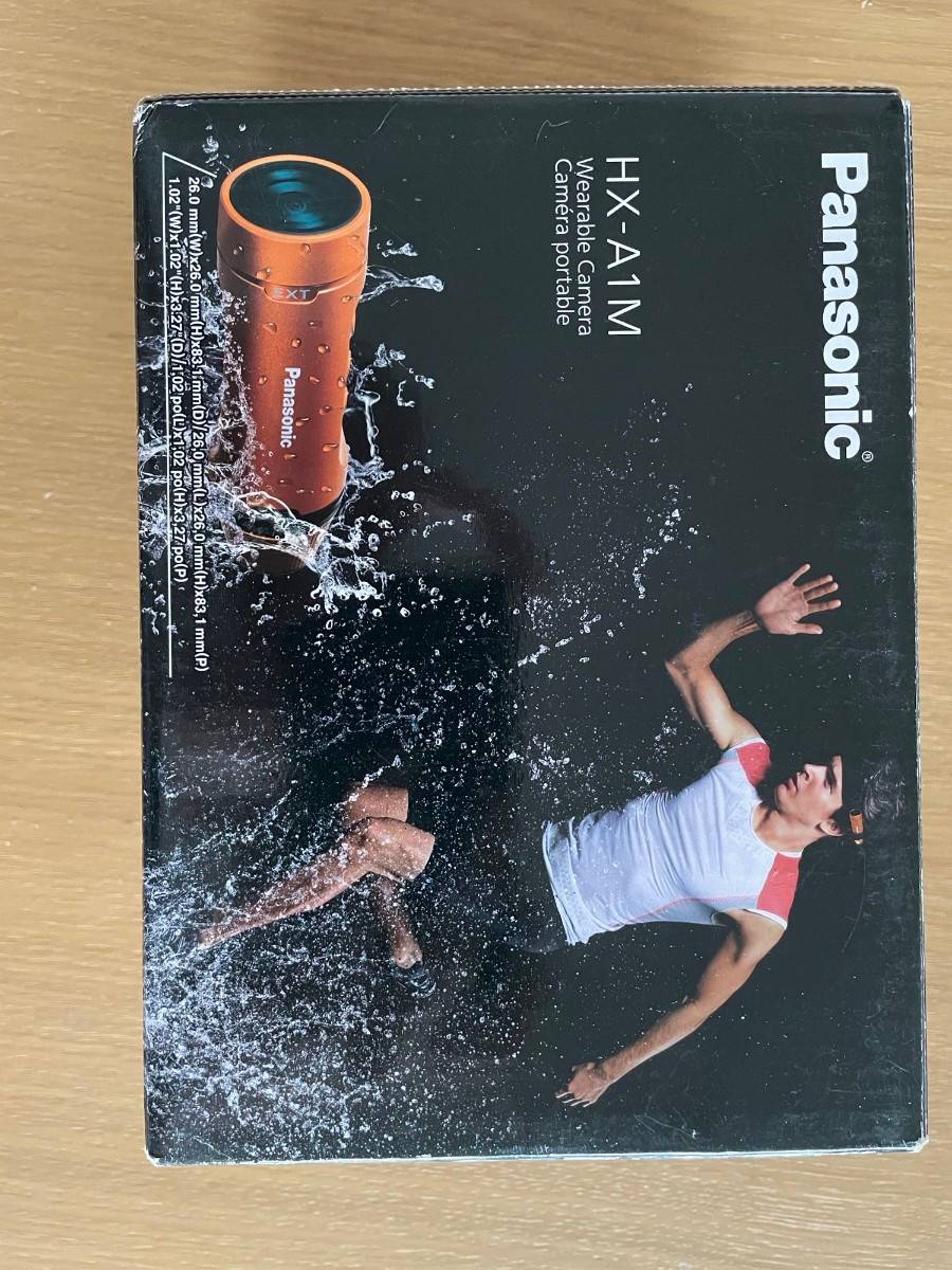 Vends caméra portable Panasonic HX-A1m et accessoires