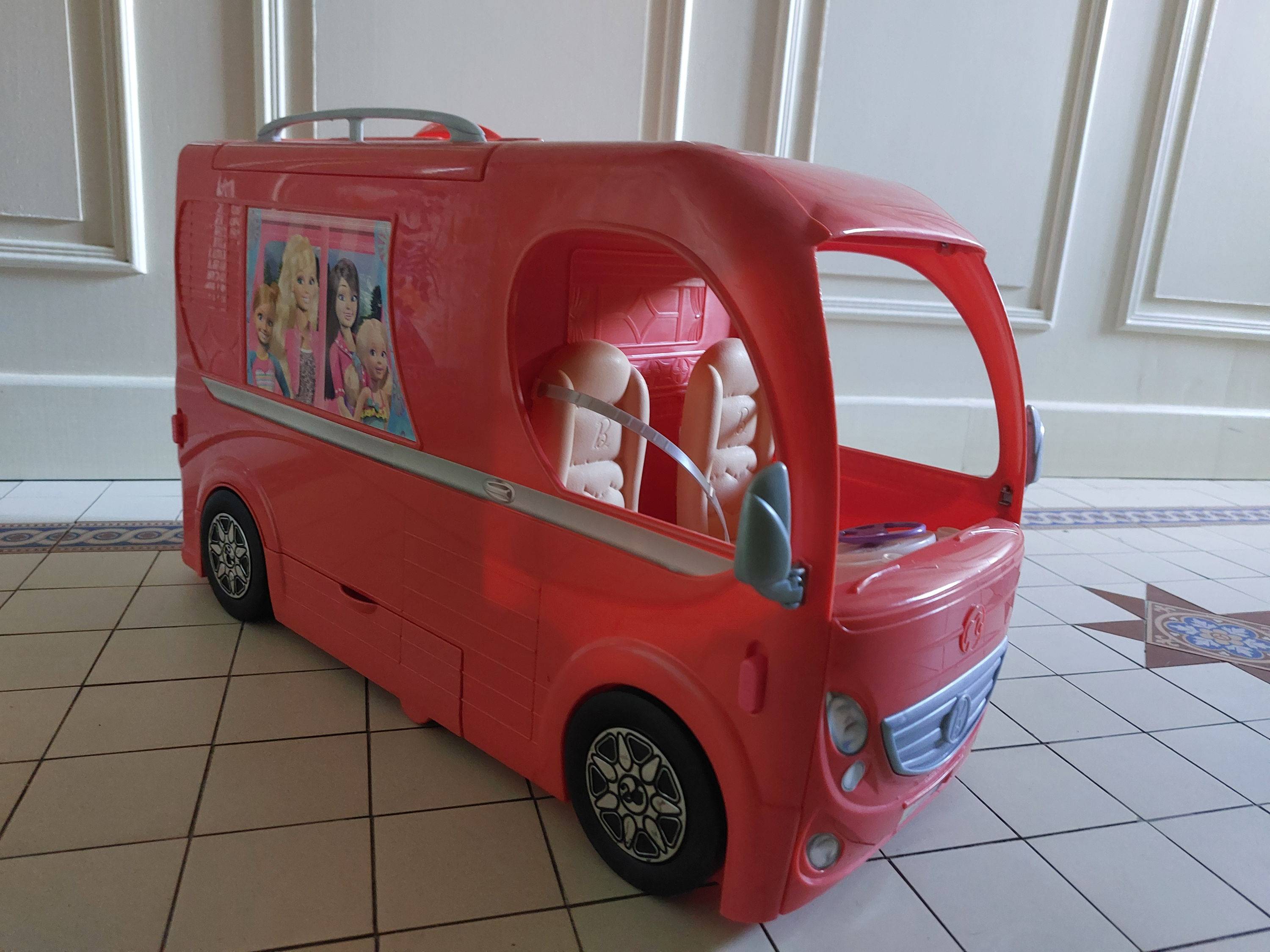 Vends camping-car de Barbie de 2015
