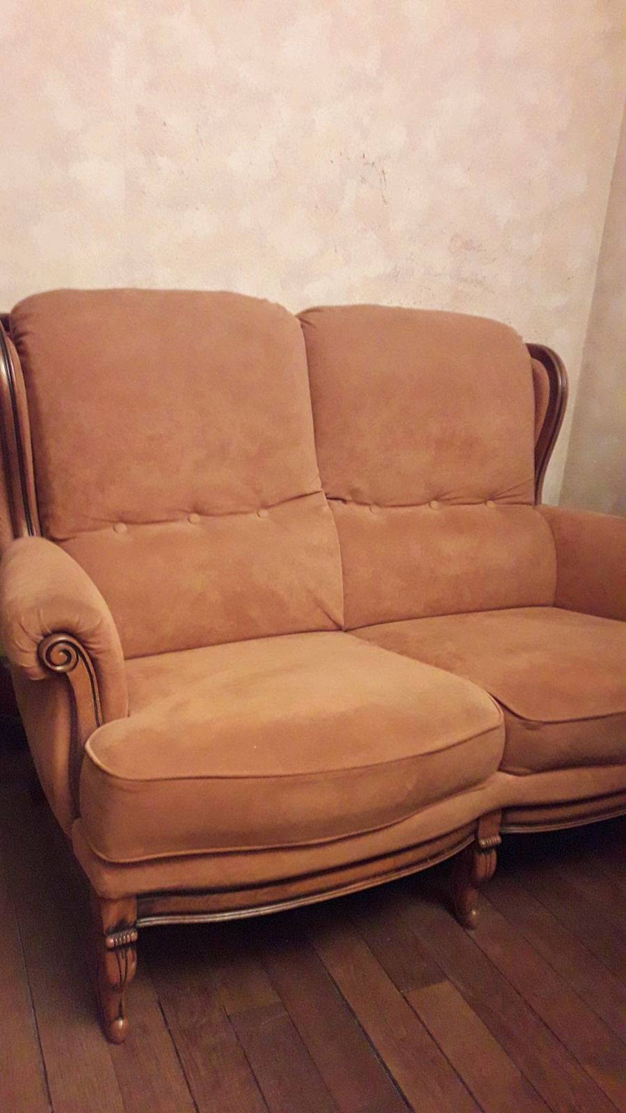 Vends un canapé avec son fauteuil assorti