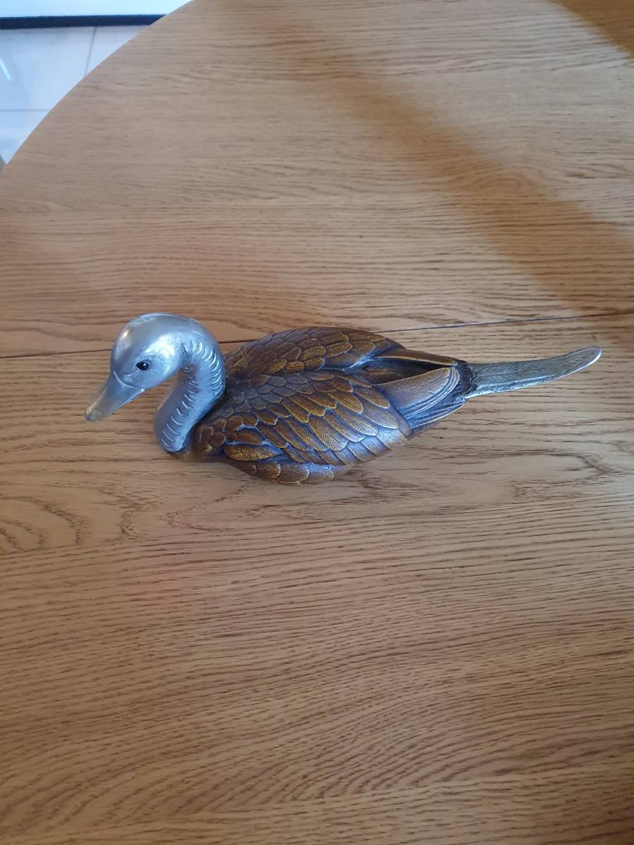Vends canard de décoration en résine