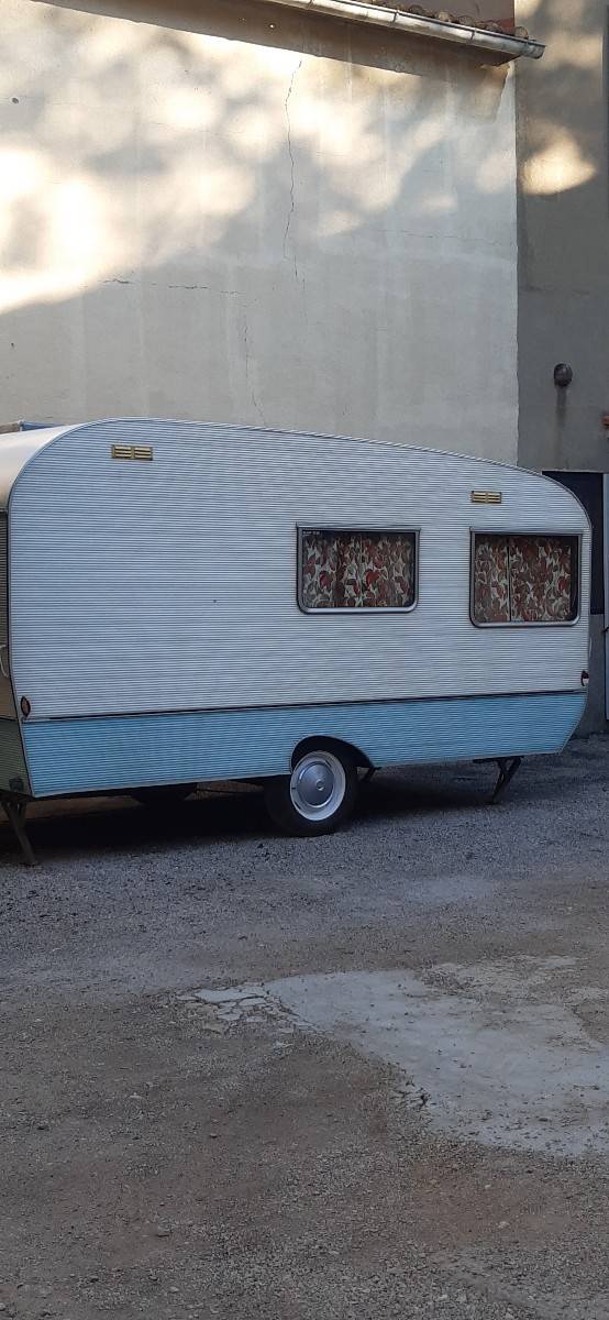 Vends caravane vintage