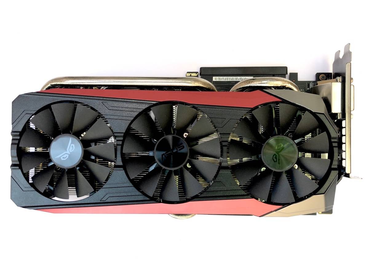 Vends carte graphique ASUS Geforce GTX 980Ti DC3 OC STRIX EDITION - 6 GB