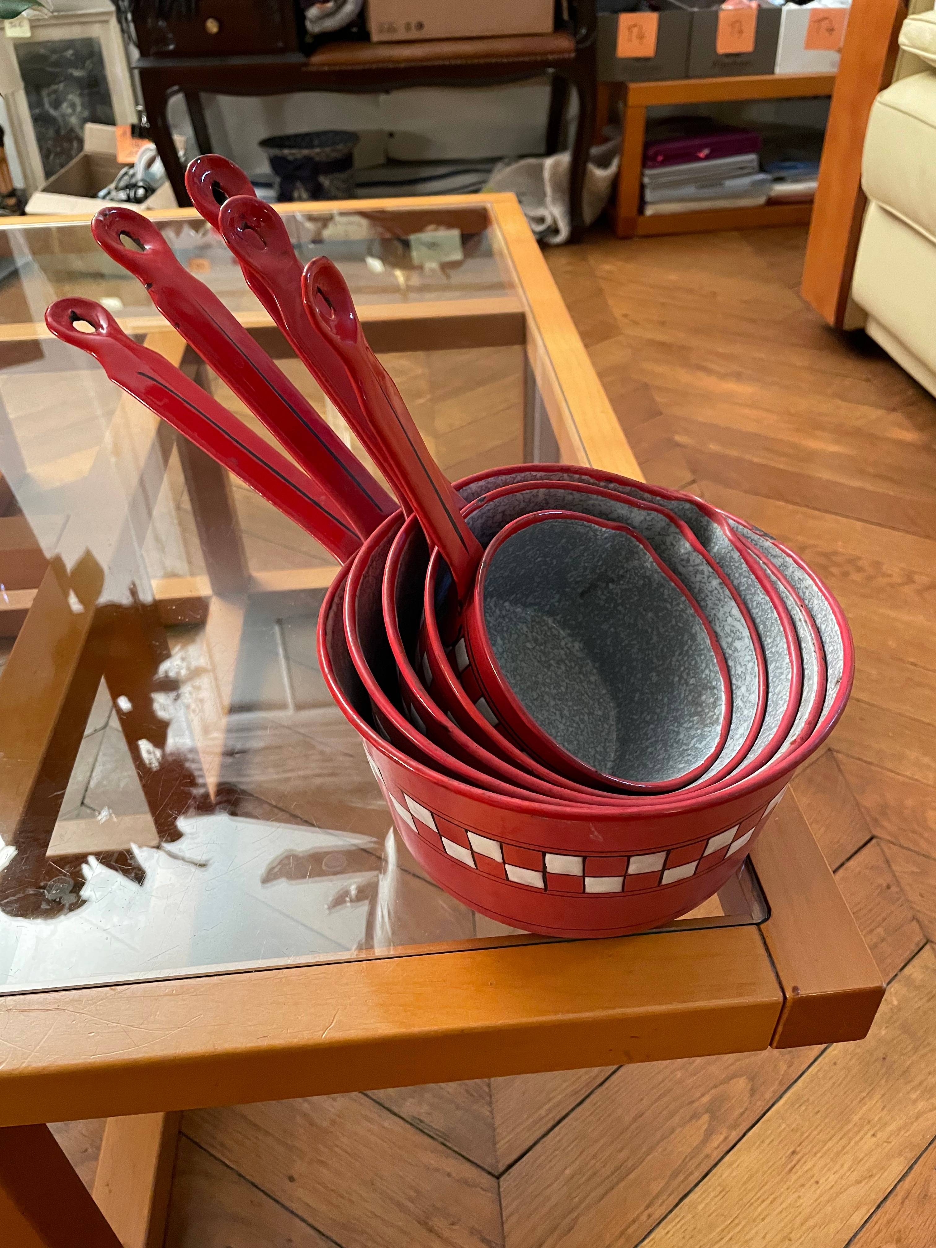 Vends Casserole acier Emaillé Vintage / Modèle Lustucru