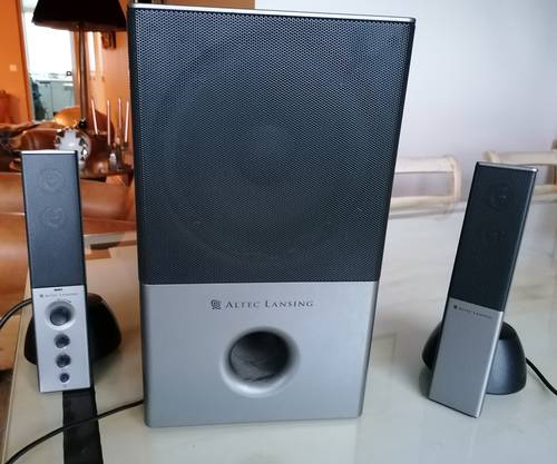 Vends chaîne stéréo pour ordinateur