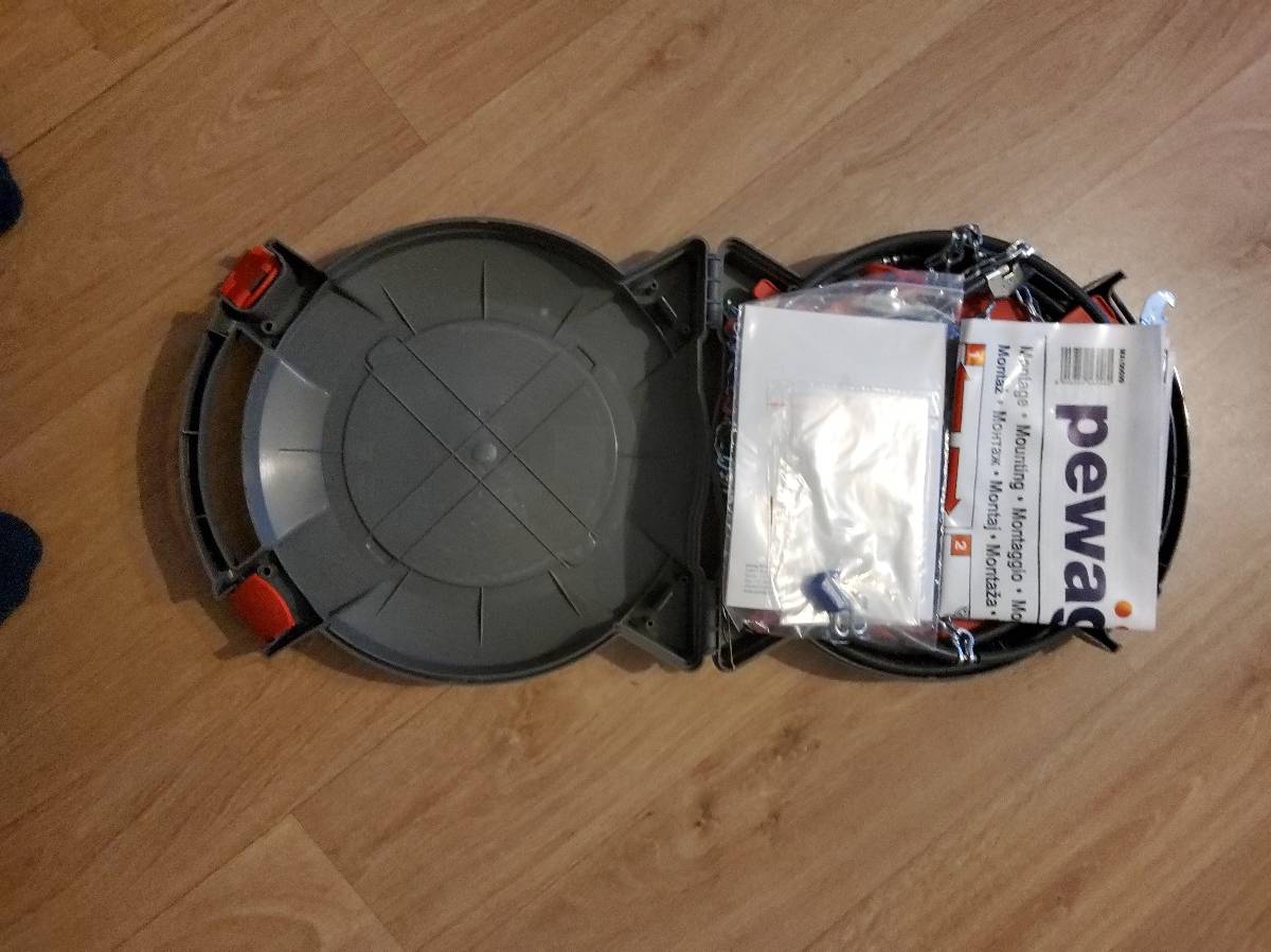 Vends chaînes à neige neuves Pewag Servo 9 RS9 77  (jamais utilisées)