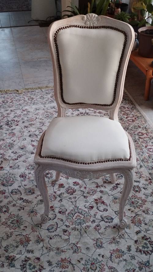 Vends chaise chauffeuse cérusée