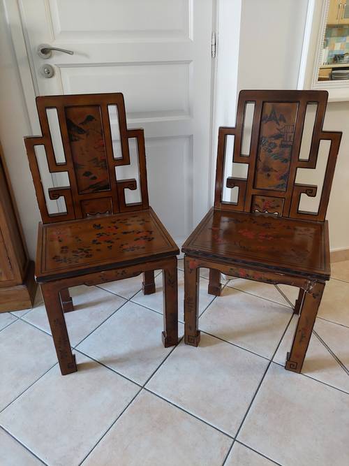 Vends 2 chaises décor chinois