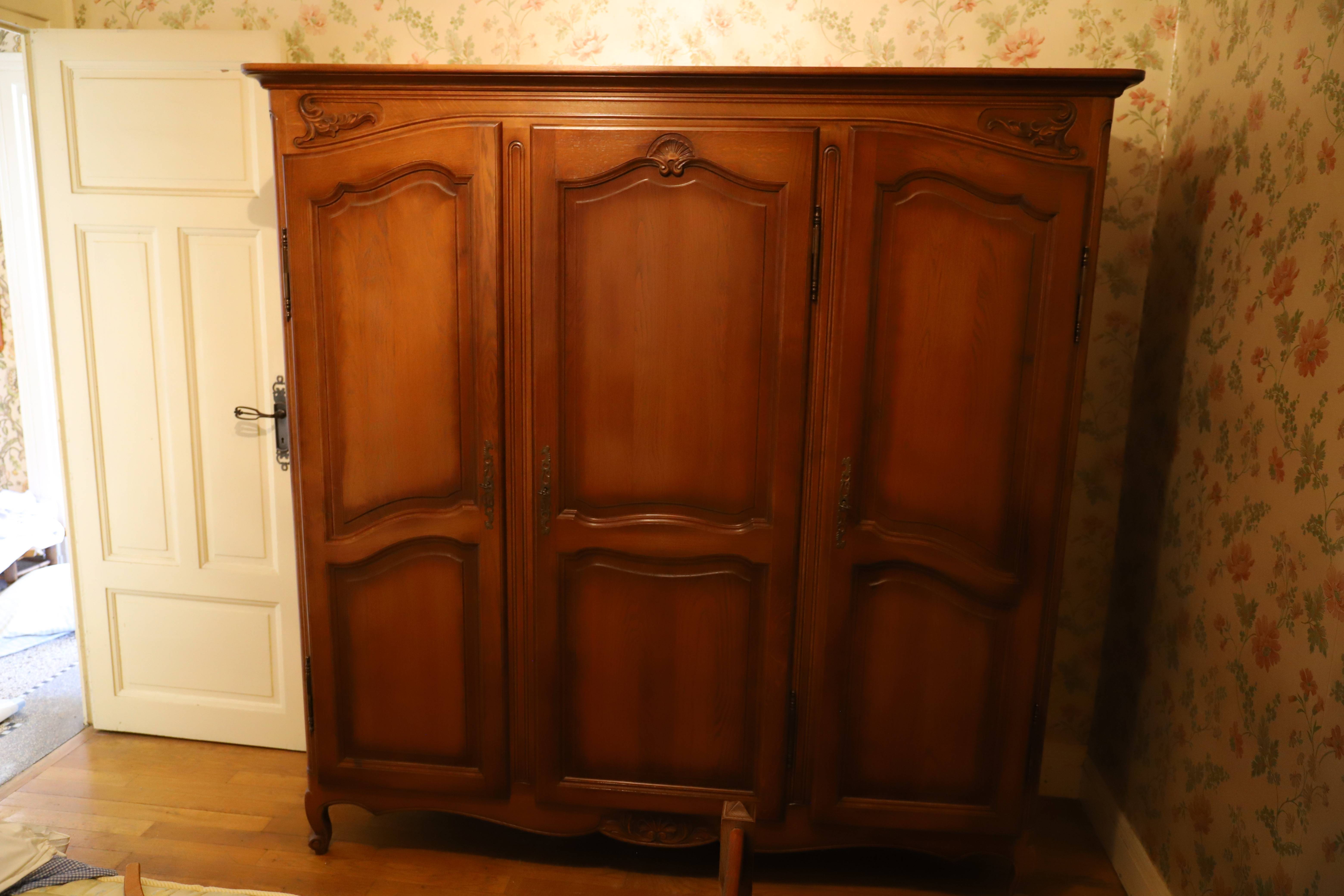 Vends chambre à coucher chêne façon merisier