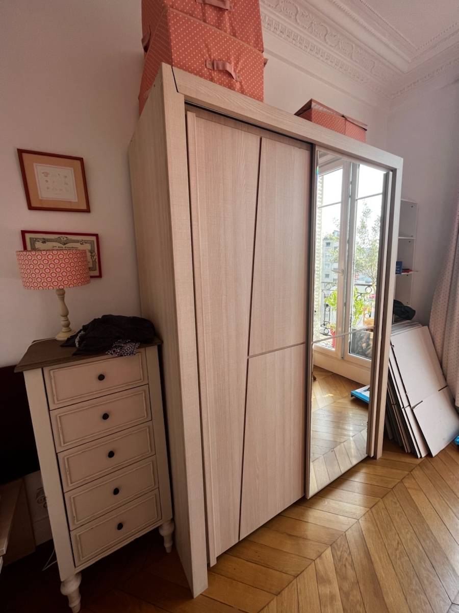 Vends chambre Gautier (lit avec tiroir de rangement et armoire) sur