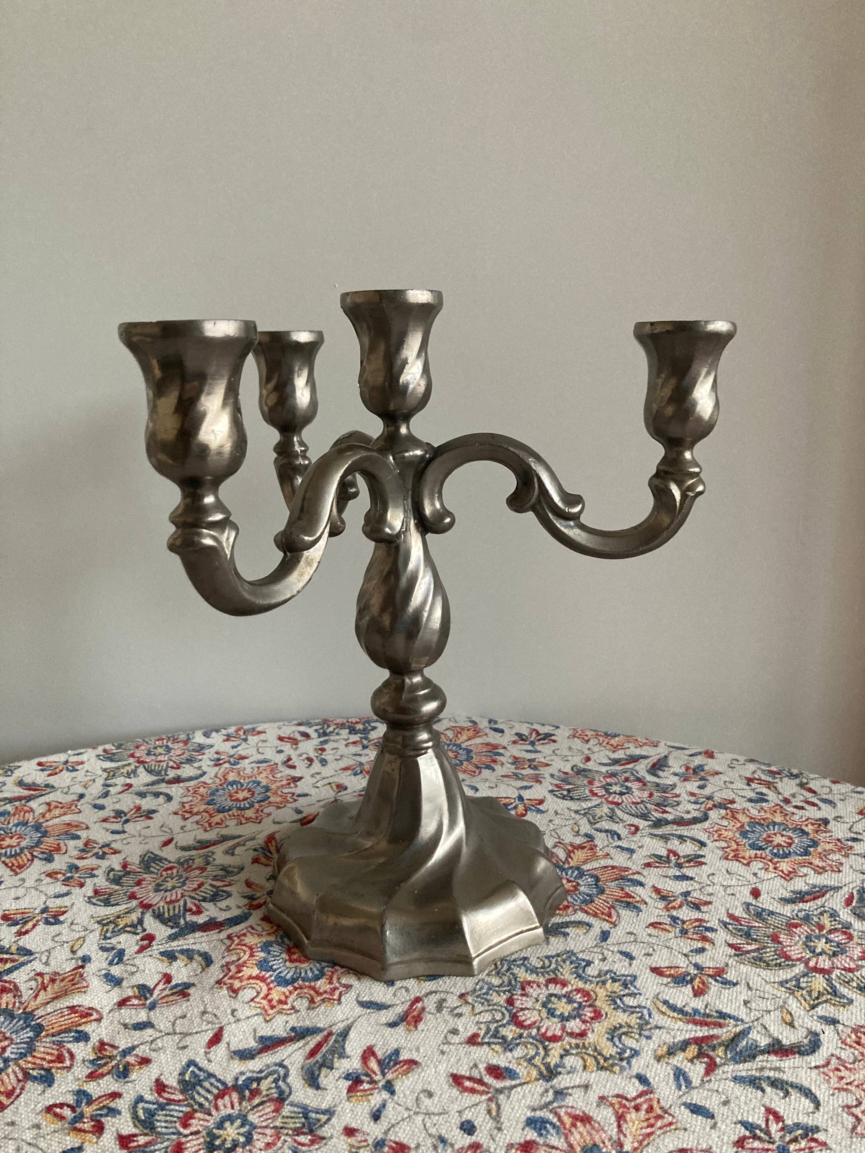 Vends un chandelier en étain à 4 feux on Gens de Confiance