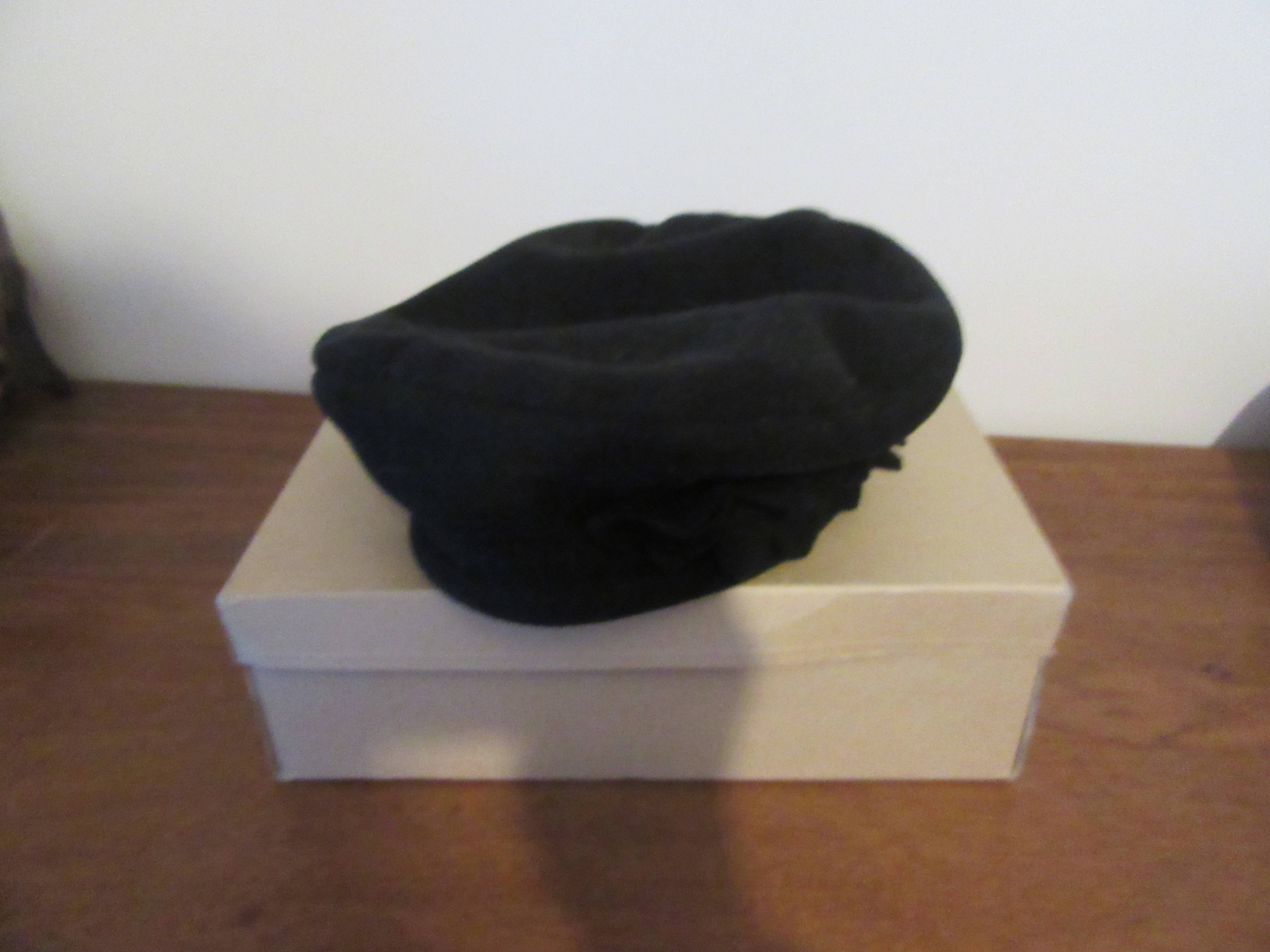 Vends chapeau femme noir