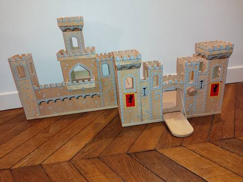 Vends château playmobil/papo en bois
