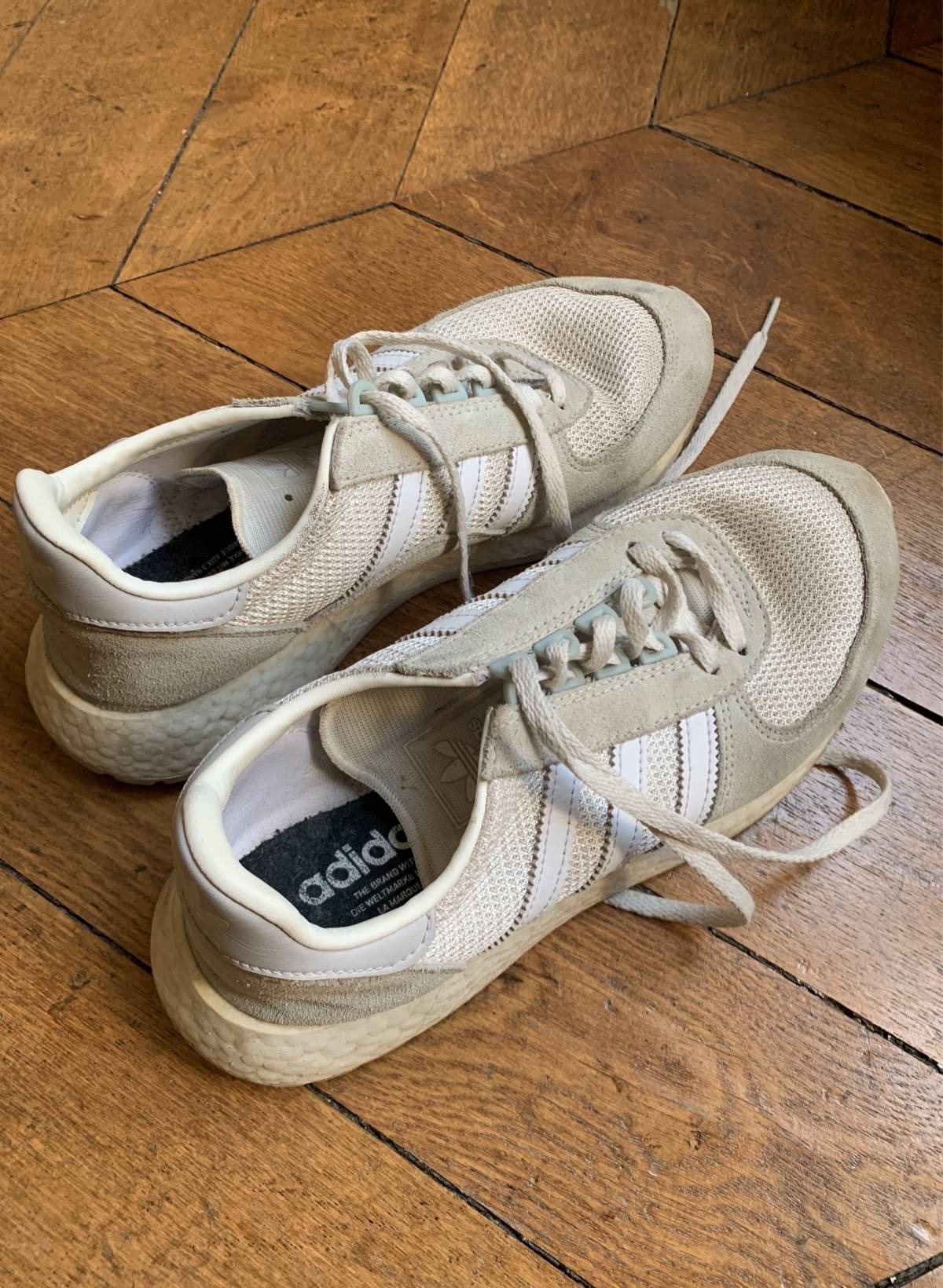 Vends chaussures Adidas - Taille 39,5
