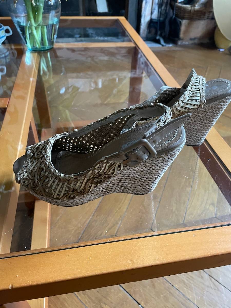 Vends chaussures compensées P35