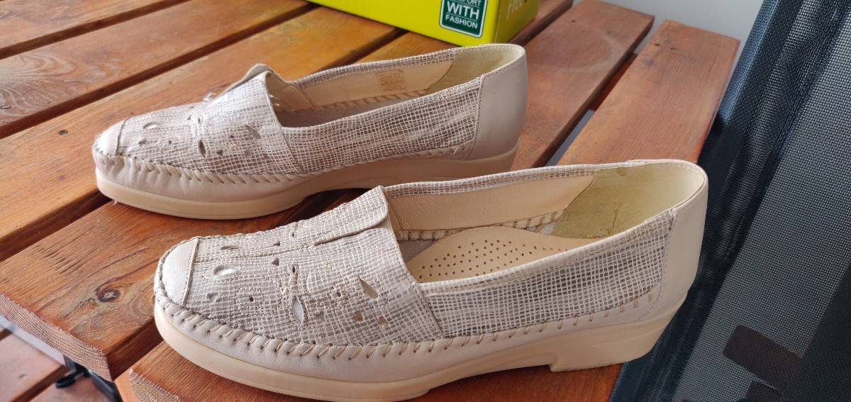 Vends chaussures Confort femme - Pointure 38