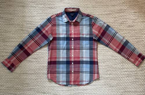 Vends chemise 12 ans Gant