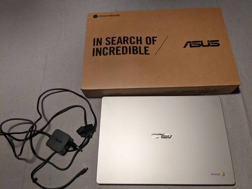 Vends Asus Chromebook 15,6" Ecran tactile état neuf
