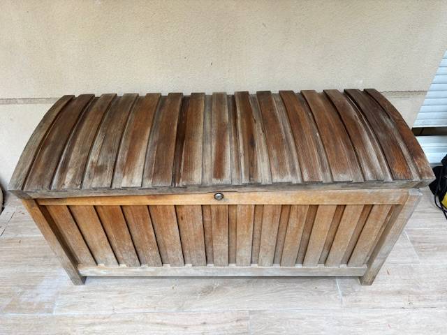Vends coffre en bois exotique