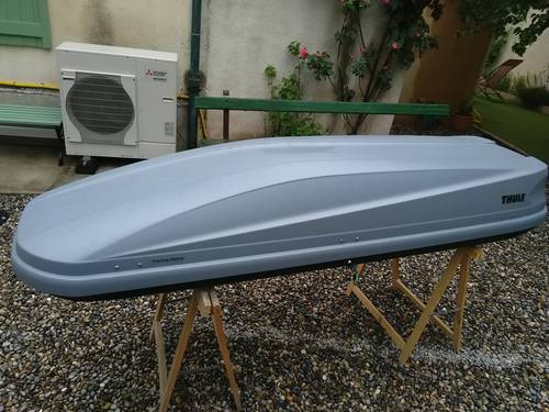 Vends coffre de toit Thule Touring L 420 litres