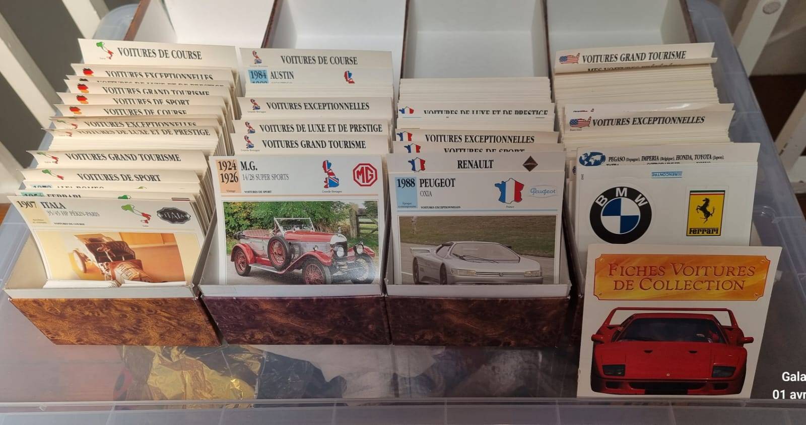 Vends une collection de fiches de voitures de collection ATLAS