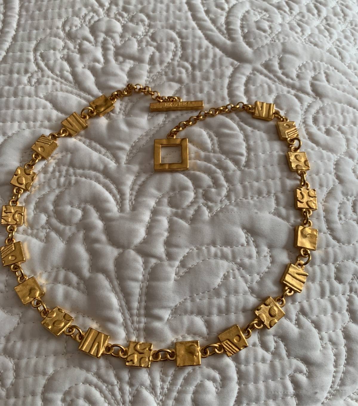 Vends collier Biche de Bère