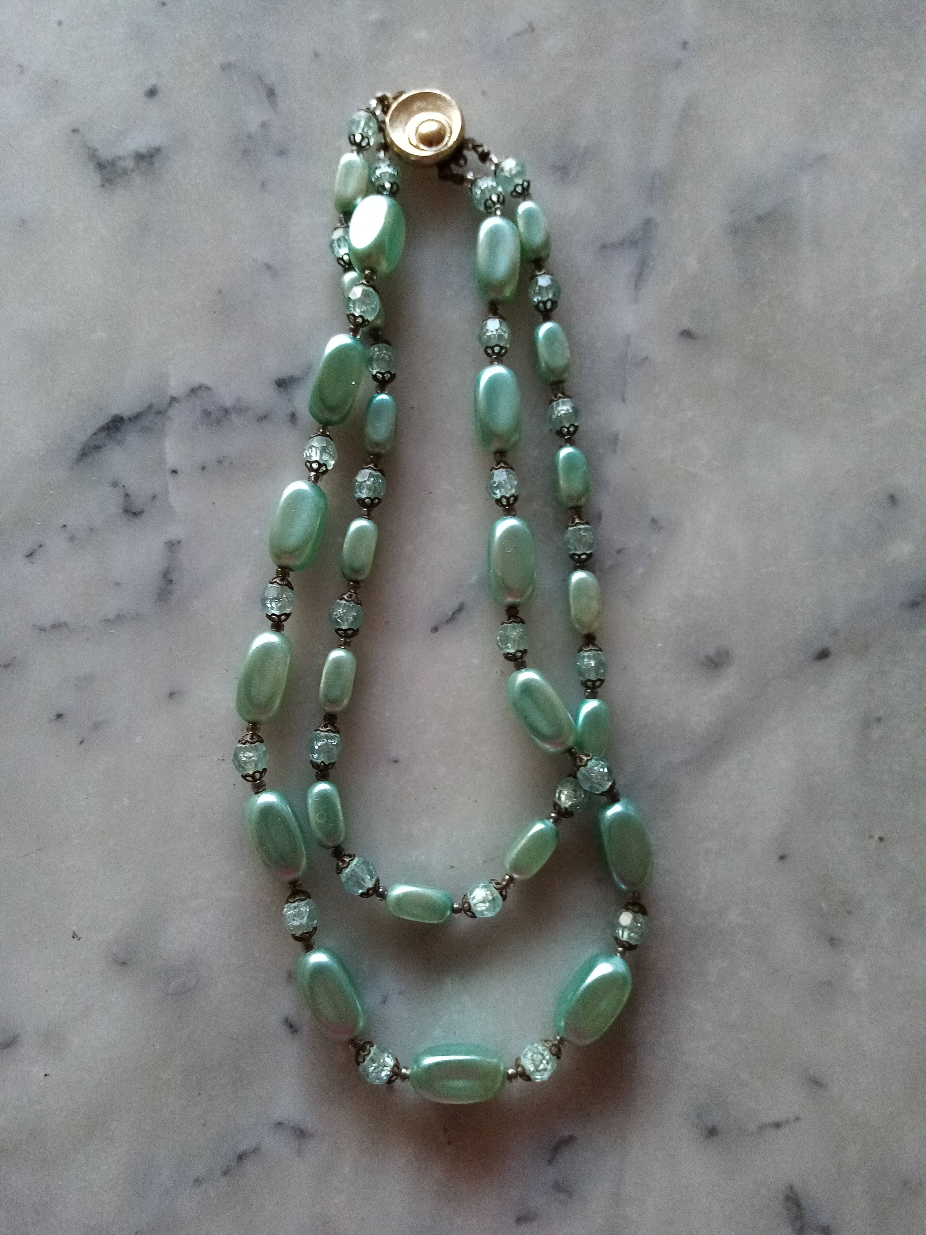 Vends collier