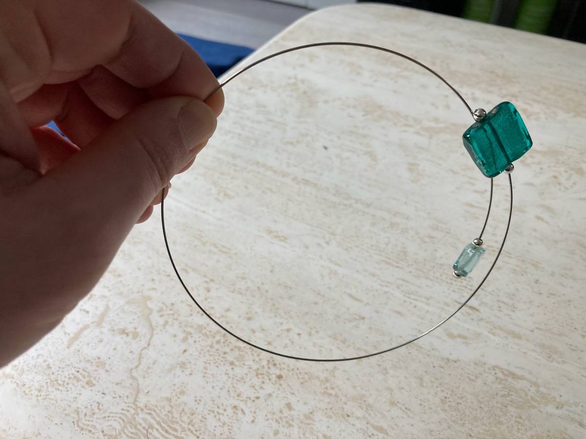 Vends collier métal argenté