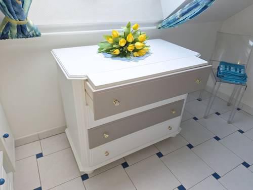 Vends commode à langer