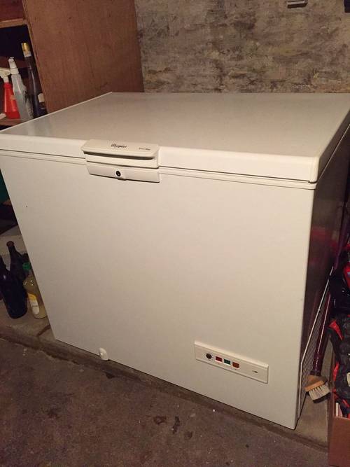 Vends congélateur Whirlpool en très bon état sous garantie