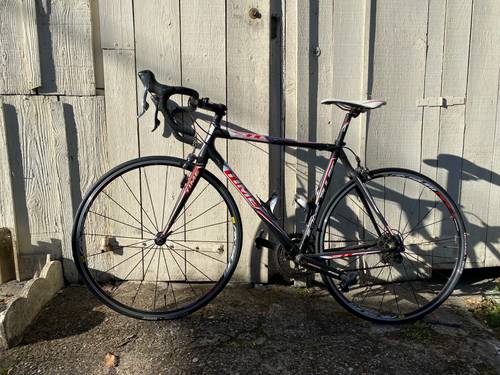 Vends Vélo de course carbonne