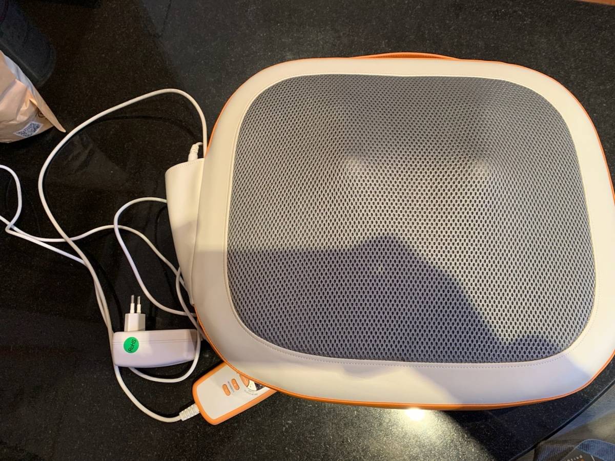 Vends un coussin de massage électrique