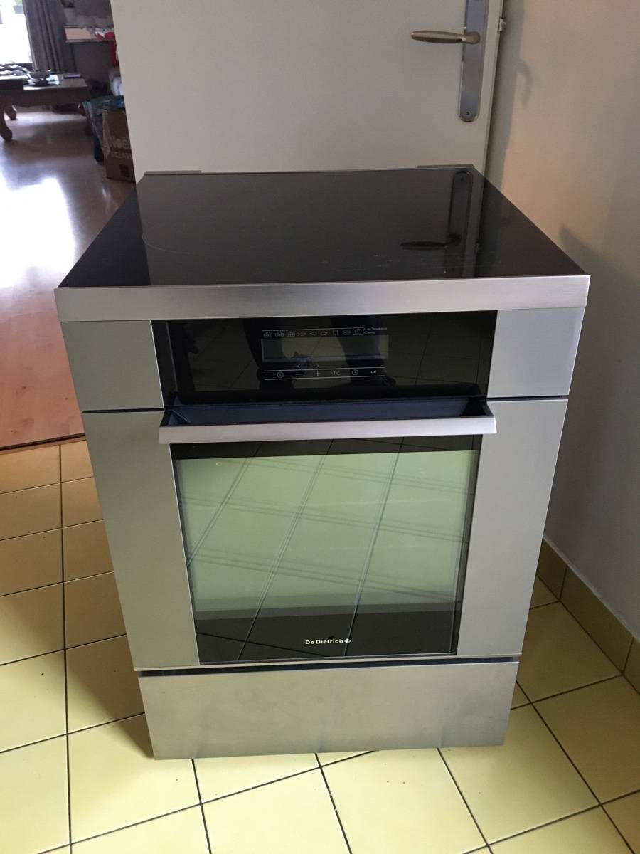 Vends cuisinière induction De Dietrich sur Gens de Confiance