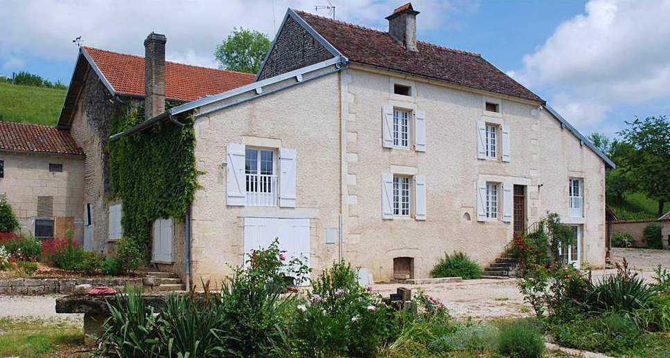 Vends demeure à Voulaines-les-Templiers 521) - 5 chambres - 2,67 ha, 356m²