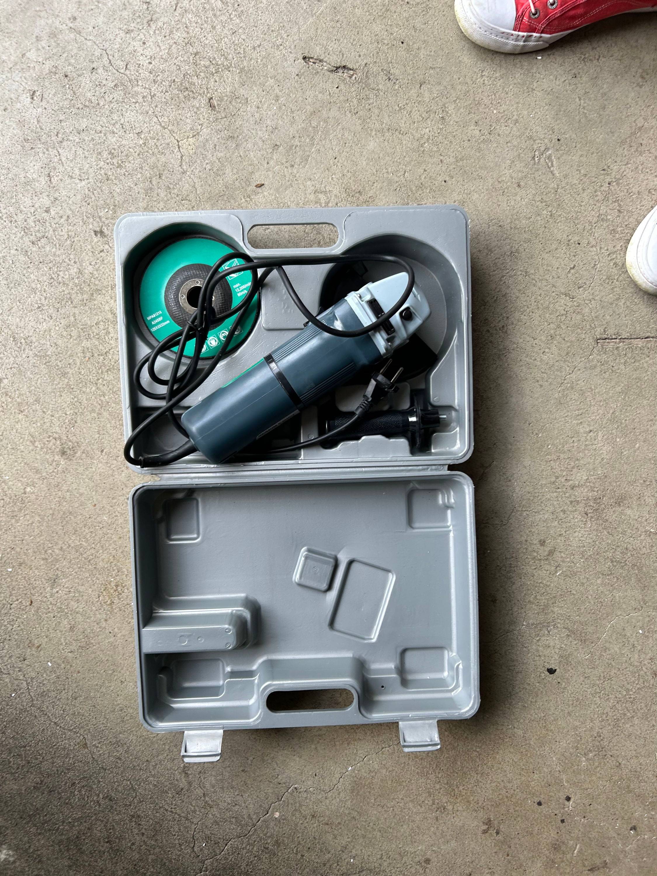 Vends disqueuse neuve