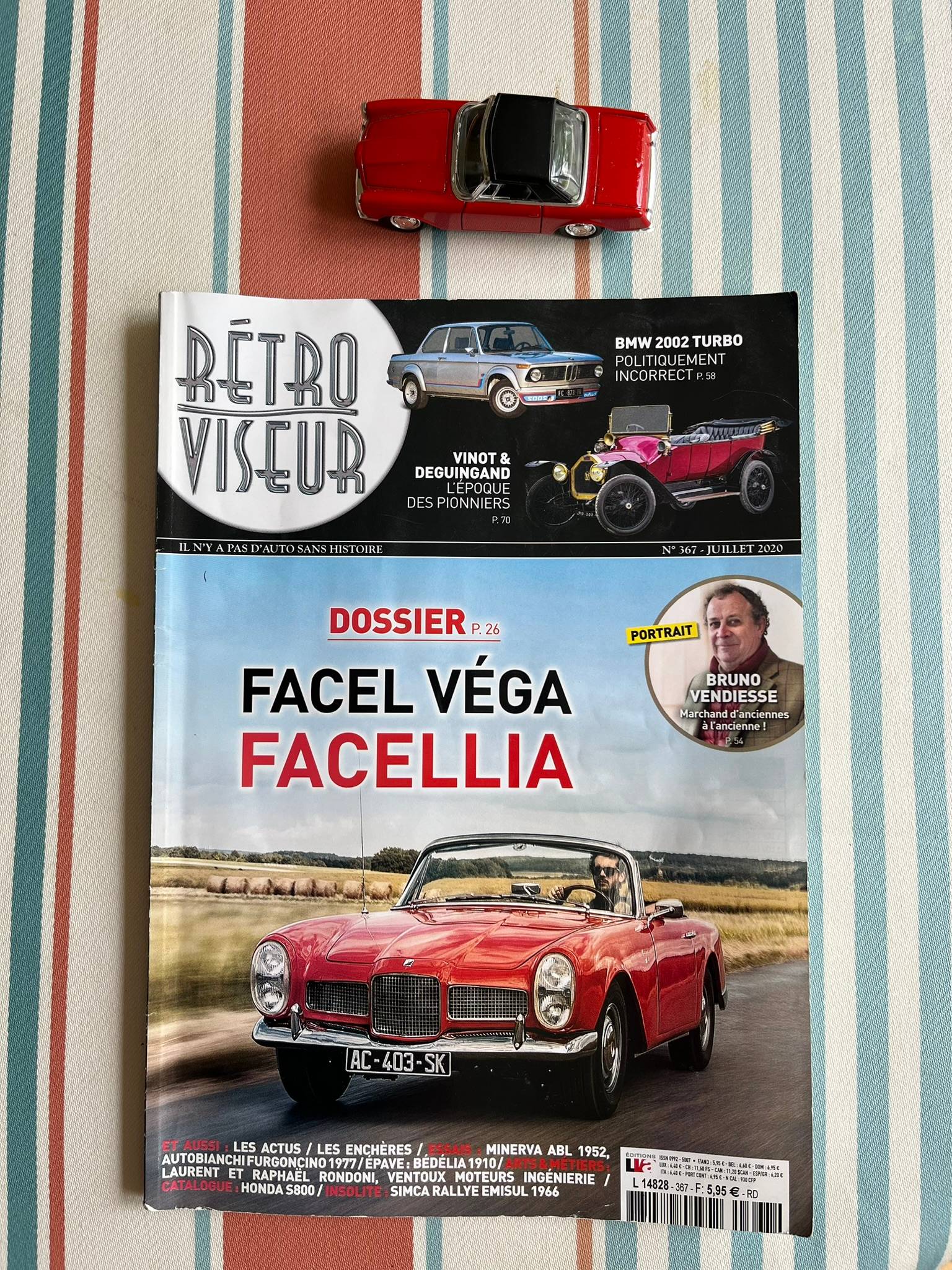 Vends dossier FACELIA Rétroviseur et miniature Solido
