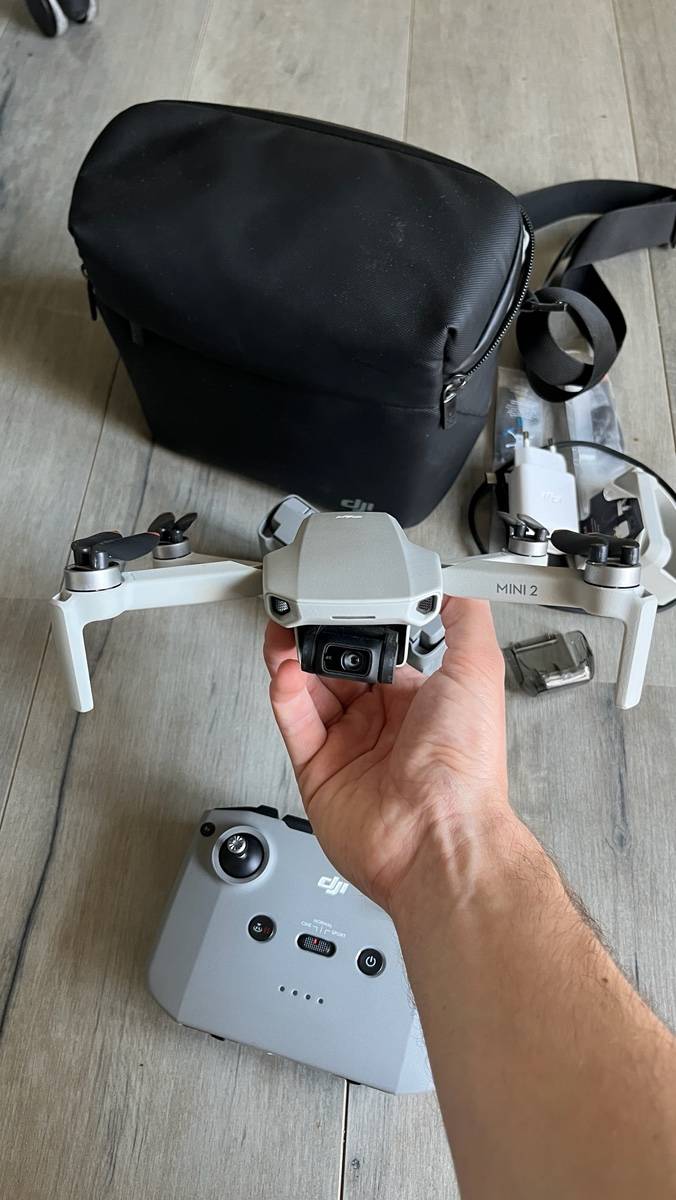 Vends drone DJI Mini 2 Pack More Fly Combo