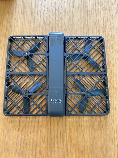 Vends Drone Hover pliable avec camera Passport